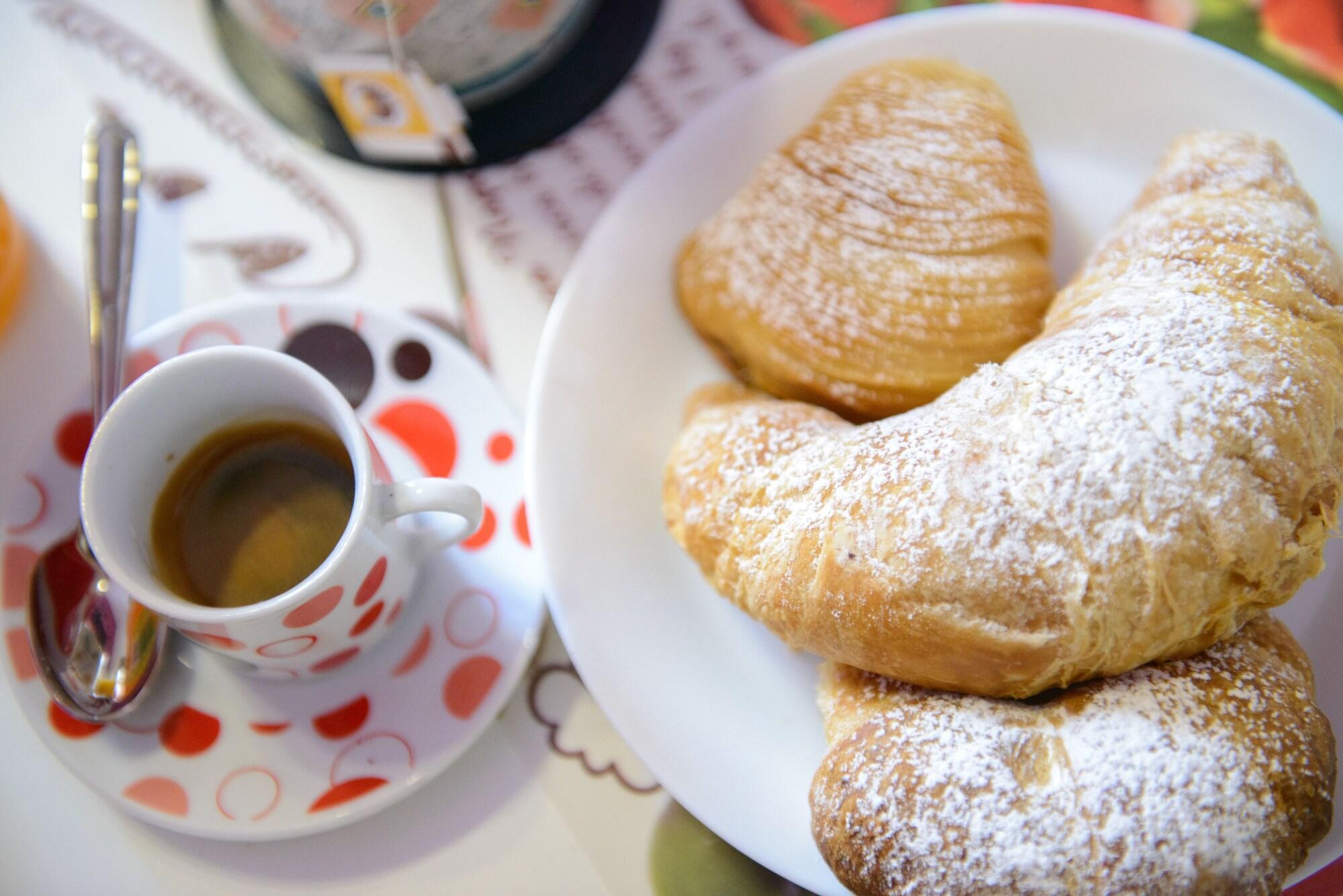 Colori E Note Bed & Breakfast Naples Luaran gambar