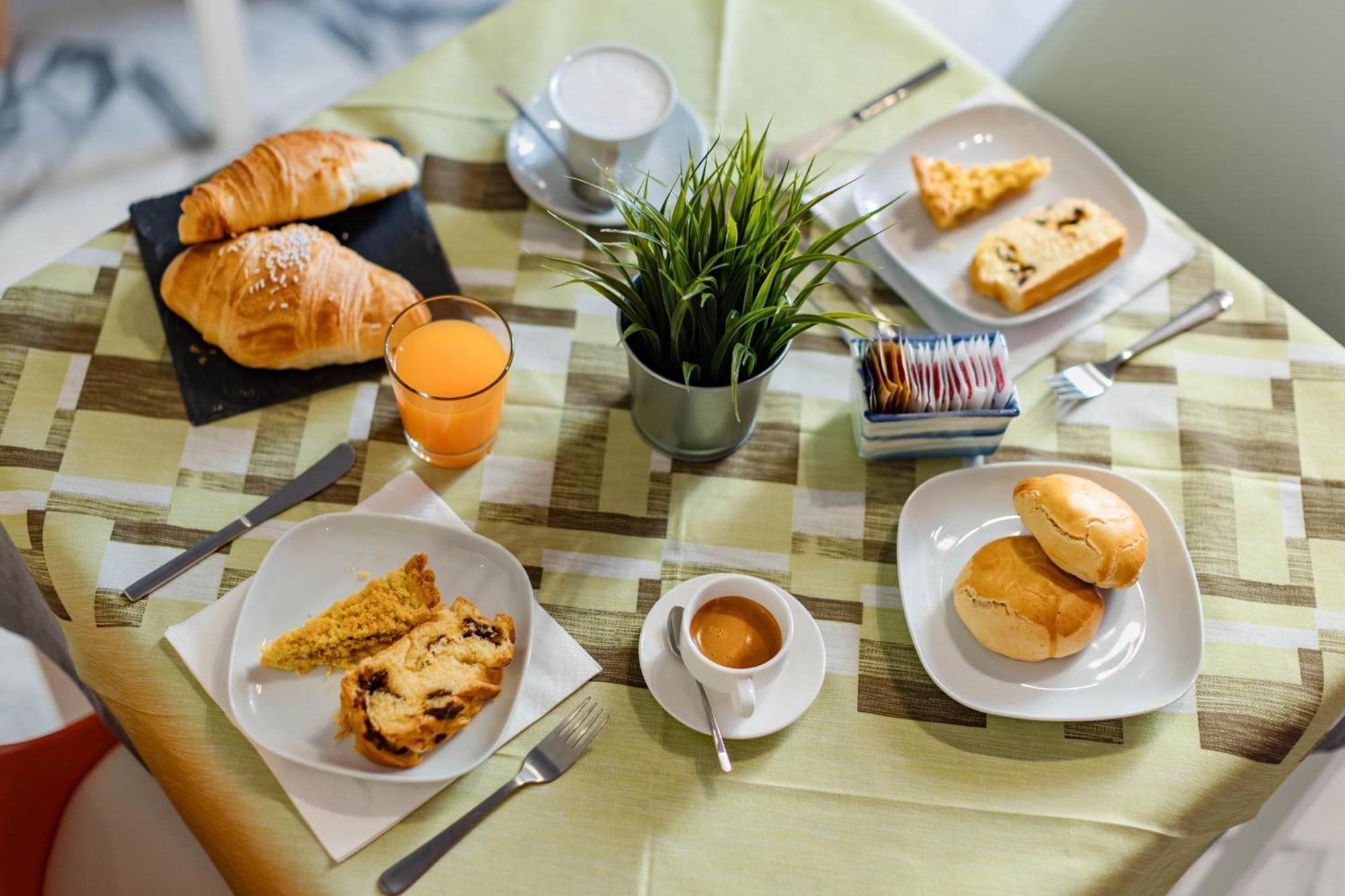 Colori E Note Bed & Breakfast Naples Luaran gambar