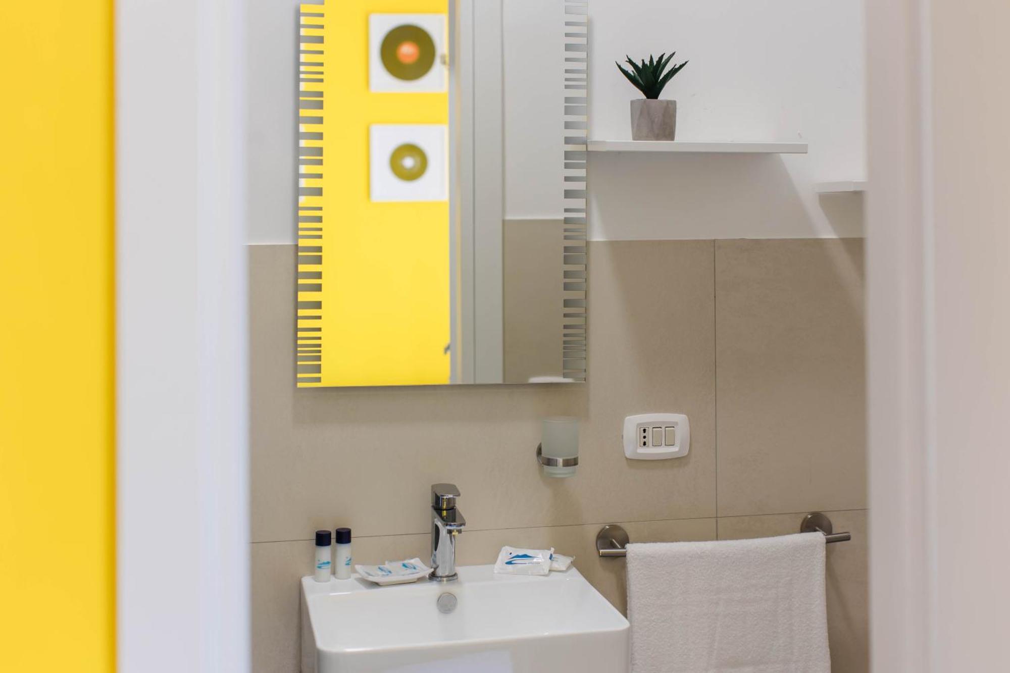 Colori E Note Bed & Breakfast Naples Luaran gambar
